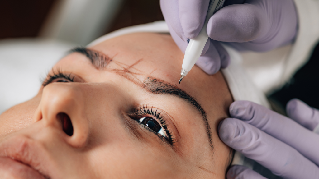 Are your brows looking sparse or uneven? Achieving that perfect arch doesn’t have to be a daily struggle! At MC Beauty Lounge, we specialize in professional brow treatments that save you time and leave you looking effortlessly polished.